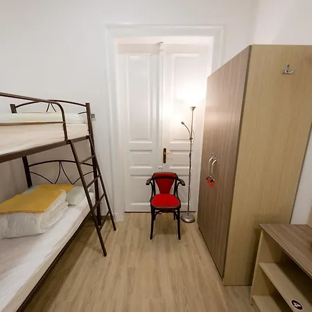 Hostel Casa Luna Rosa Temešvár